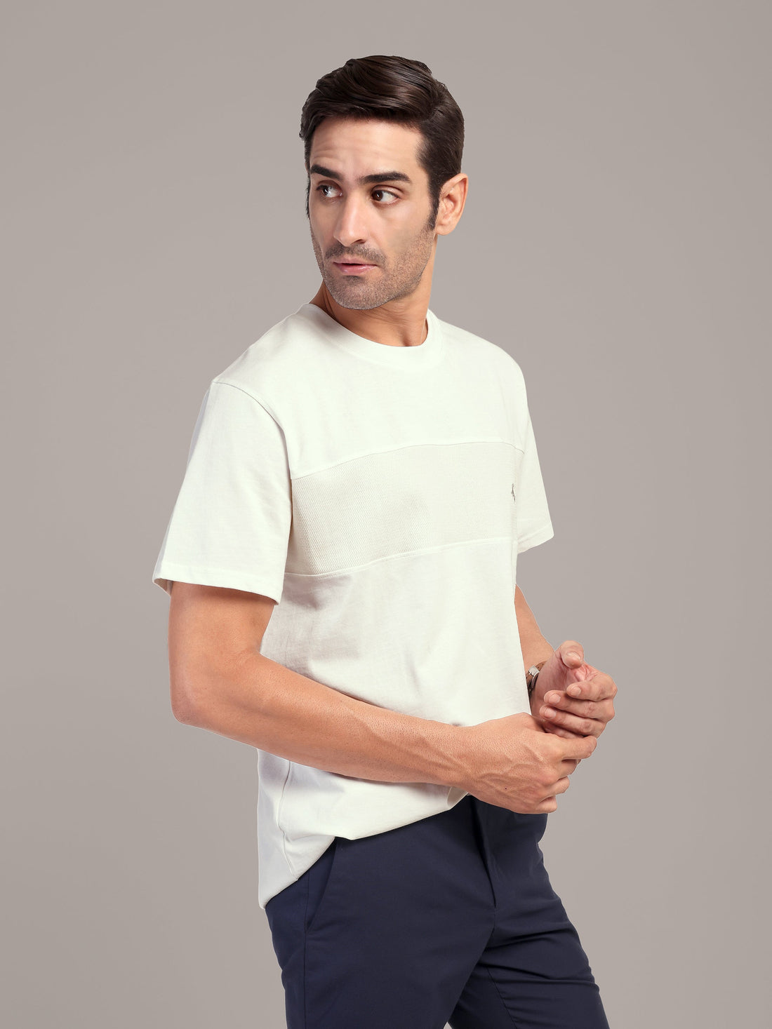 How Should a Men's T-Shirt Fit? A Complete Guide to T-Shirt Fit