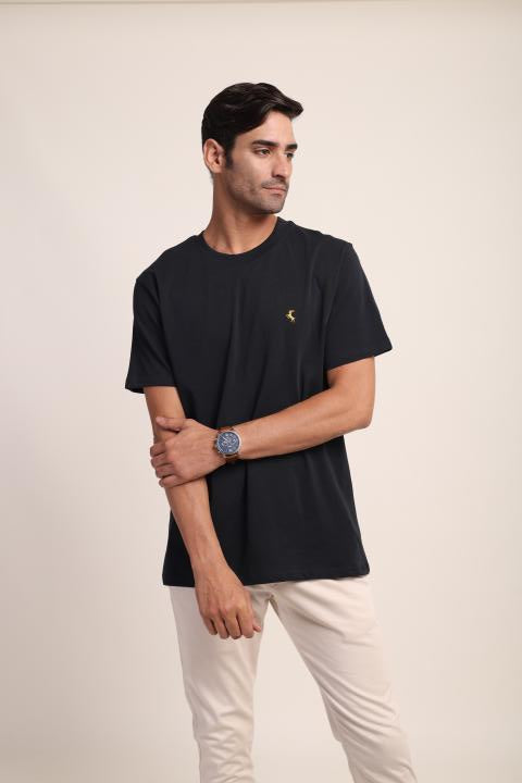 Burgundy T-Shirt Outfit Ideas for Men: 7 Ways to Wear It